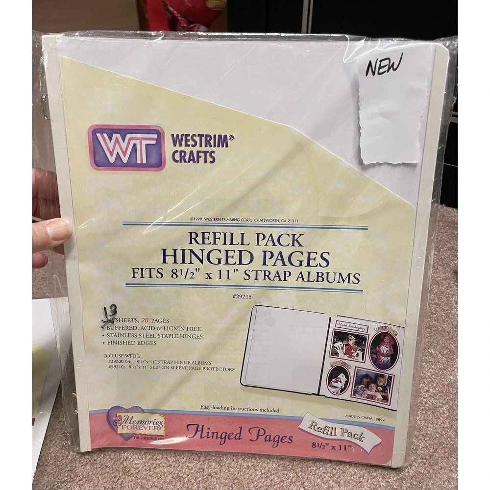 Westrim Crafts Hinged Pages 8.5x11 Strap 13 Pages x 5 Slip On Page Protectors